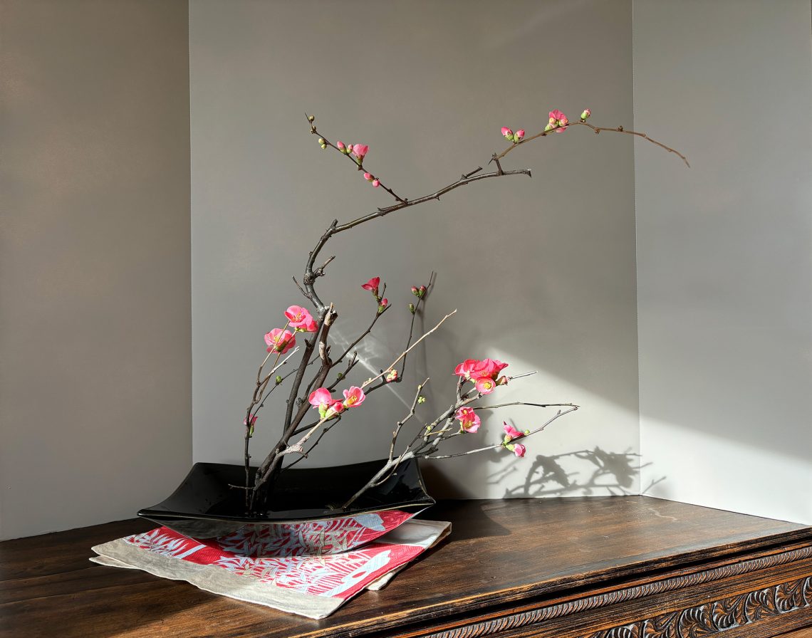 Ikebana, art floral japonais. Kado la Voie des fleurs. Véronique Villemagne.